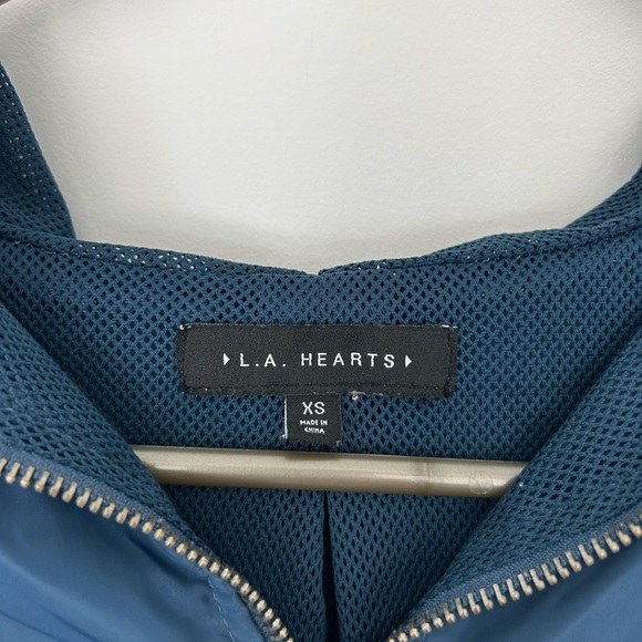 LA Hearts Blue And Red Light Women’s Hoodie Size XS - Picture 3 of 3